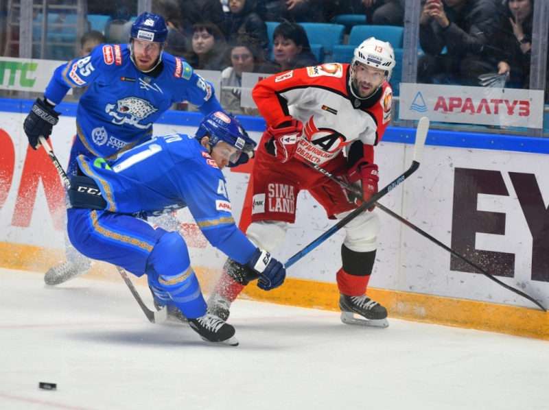 Photo hockey KHL - Kontinental Hockey League - KHL - Kontinental Hockey League - KHL : Repasser la premire