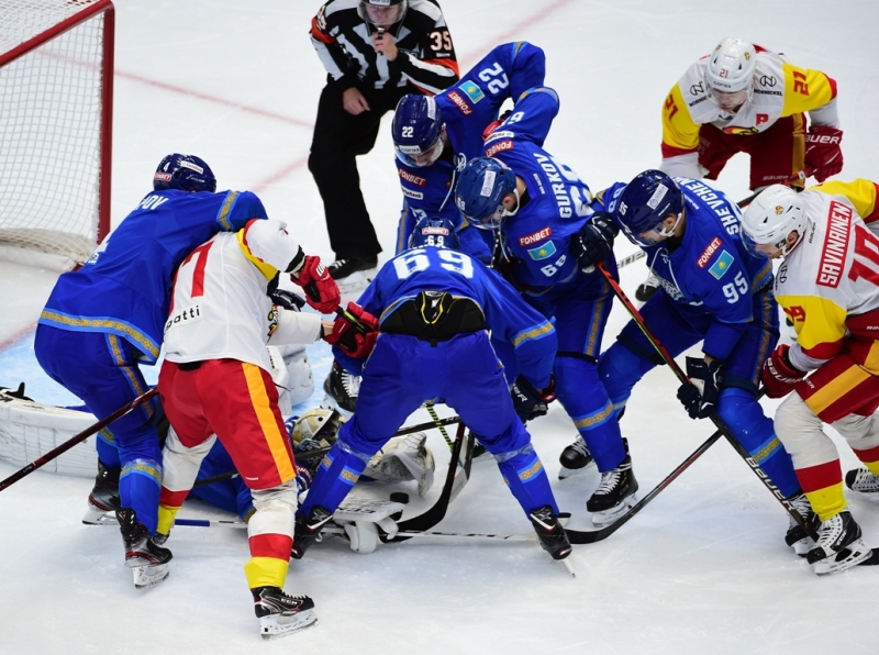 Photo hockey KHL - Kontinental Hockey League - KHL - Kontinental Hockey League - KHL : Surprises  gogo
