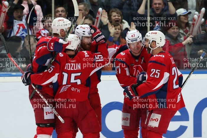 Photo hockey KHL - Kontinental Hockey League - KHL - Kontinental Hockey League - KHL : Train grande vitesse