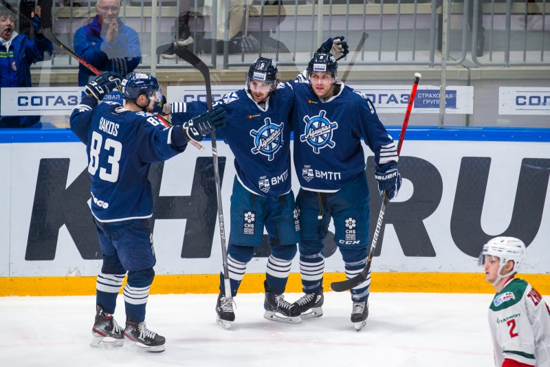 Photo hockey KHL - Kontinental Hockey League - KHL - Kontinental Hockey League - KHL : Une bien belle canonnade