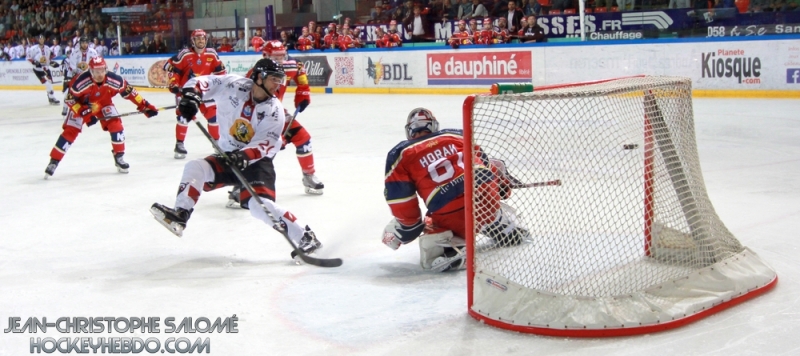 Photo hockey Ligue Magnus -  : Grenoble  vs Chamonix  - Un Grenoble poussif en ouverture !