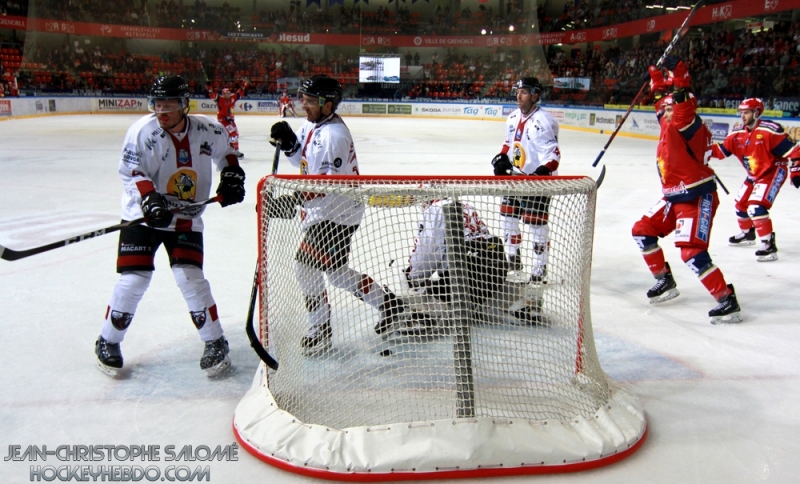 Photo hockey Ligue Magnus -  : Grenoble  vs Chamonix  - Un Grenoble poussif en ouverture !