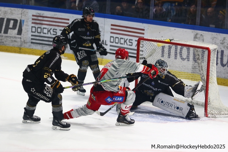 Photo hockey Ligue Magnus - Ligue Magnus : 11ème journée : Rouen vs Grenoble - Grenoble emporte le duel au sommet. Photo hockey Ligue Magnus - Ligue Magnus : 11ème journée : Rouen vs Grenoble - Grenoble emporte le duel au sommet.