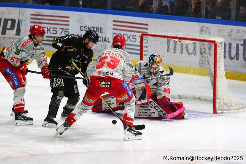 Photo hockey Ligue Magnus - Ligue Magnus : 11ème journée : Rouen vs Grenoble - Grenoble emporte le duel au sommet. Photo hockey Ligue Magnus - Ligue Magnus : 11ème journée : Rouen vs Grenoble - Grenoble emporte le duel au sommet.