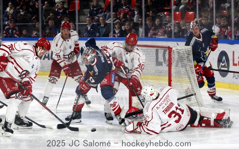 Photo hockey Ligue Magnus - Ligue Magnus  : 13me journe : Grenoble  vs Brianon  - Avalanche de buts  Pole Sud