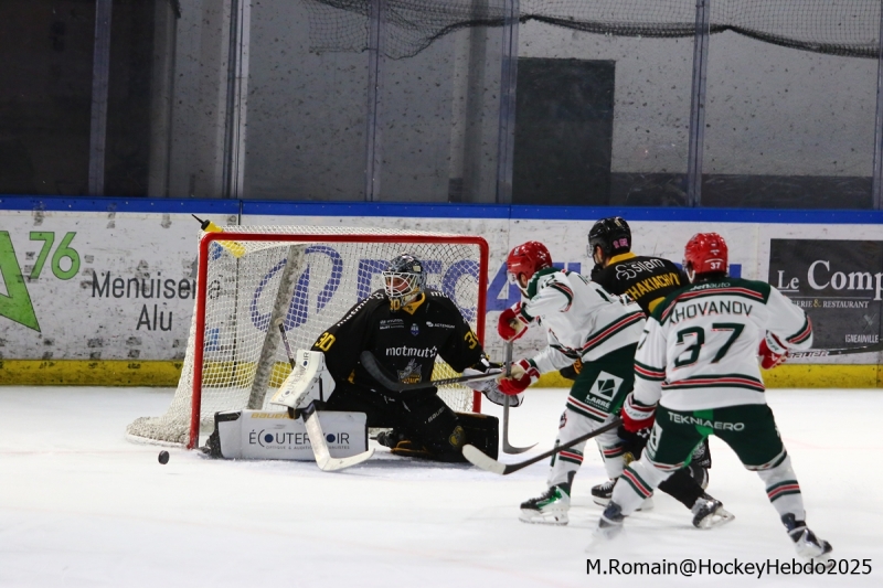 Photo hockey Ligue Magnus - Ligue Magnus : 13ème journée : Rouen vs Anglet - Rouen prend sa revanche sur Anglet. Photo hockey Ligue Magnus - Ligue Magnus : 13ème journée : Rouen vs Anglet - Rouen prend sa revanche sur Anglet.