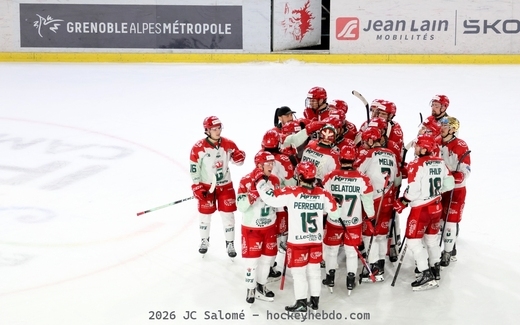 Photo hockey Ligue Magnus - Ligue Magnus  : 15�me journ�e : Grenoble  vs Cergy-Pontoise - Grenoble, m�diocre, s�incline devant Cergy