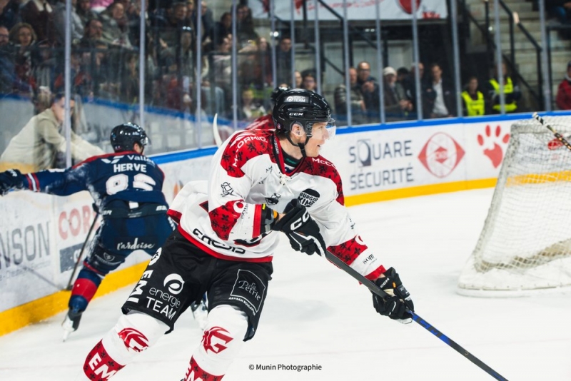 Photo hockey Ligue Magnus - Ligue Magnus  : 17me journe : Angers  vs Amiens  - Angers droule devant Amiens