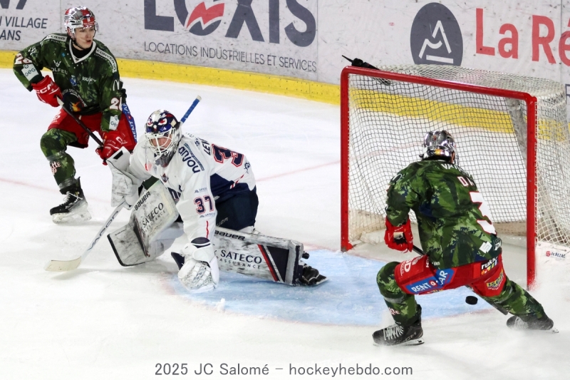 Photo hockey Ligue Magnus - Ligue Magnus  : 21me journe : Grenoble  vs Angers  - Chaud les marrons ! 