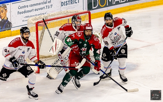 Photo hockey Ligue Magnus - Ligue Magnus  : 25�me journ�e : Cergy-Pontoise vs Bordeaux - Les Jokers domptent les Boxers