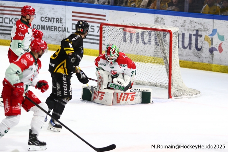Photo hockey Ligue Magnus - Ligue Magnus  : 28�me journ�e : Rouen vs Cergy-Pontoise - Les Dragons terminent l�ann�e par une victoire�!