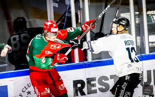 Photo hockey Ligue Magnus - Ligue Magnus  : 40�me journ�e : Cergy-Pontoise vs Marseille - Les Jokers continuent � se battre