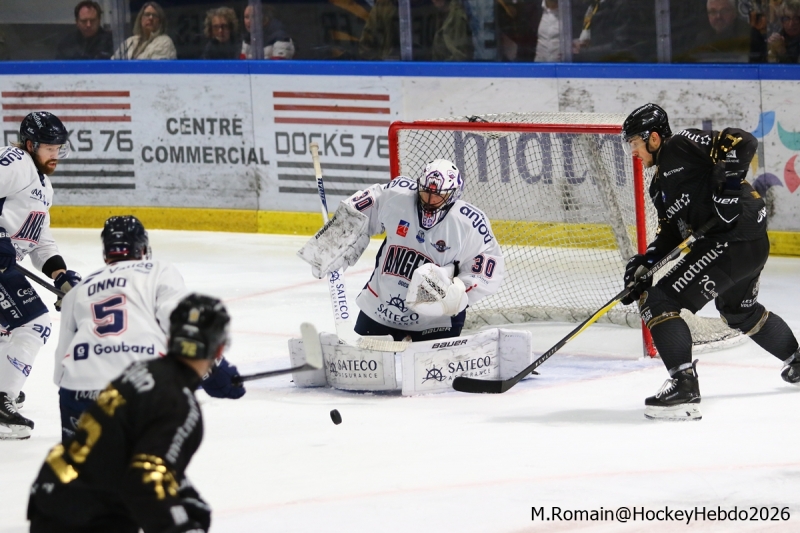 Photo hockey Ligue Magnus - Ligue Magnus  : 43�me journ�e : Rouen vs Angers  - Angers s�impose dans un match sans intensit�
