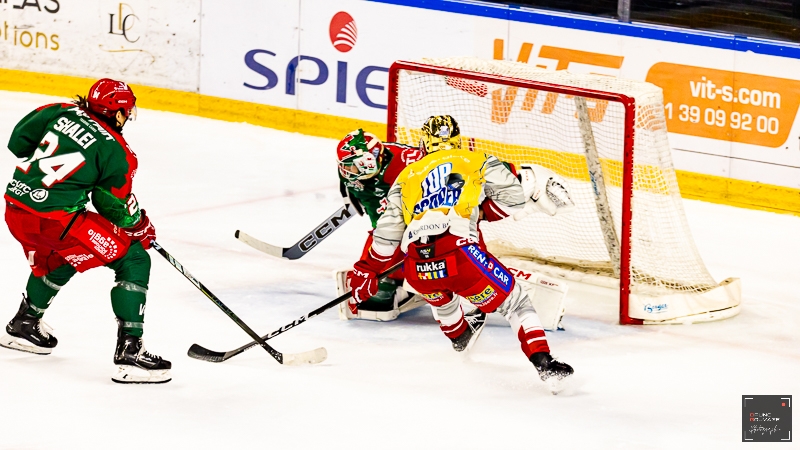 Photo hockey Ligue Magnus - Ligue Magnus  : 8me journe : Cergy-Pontoise vs Grenoble  - Cergy donne du fil  retordre  Grenoble