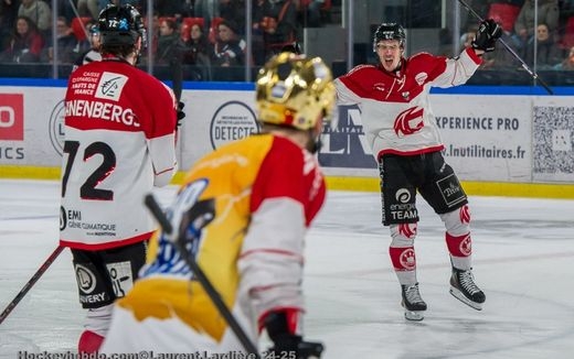 Photo hockey Ligue Magnus - Ligue Magnus - 1/2 Finale - Match 1 : Grenoble  vs Amiens  - Grenoble offre le 1er point  Amiens