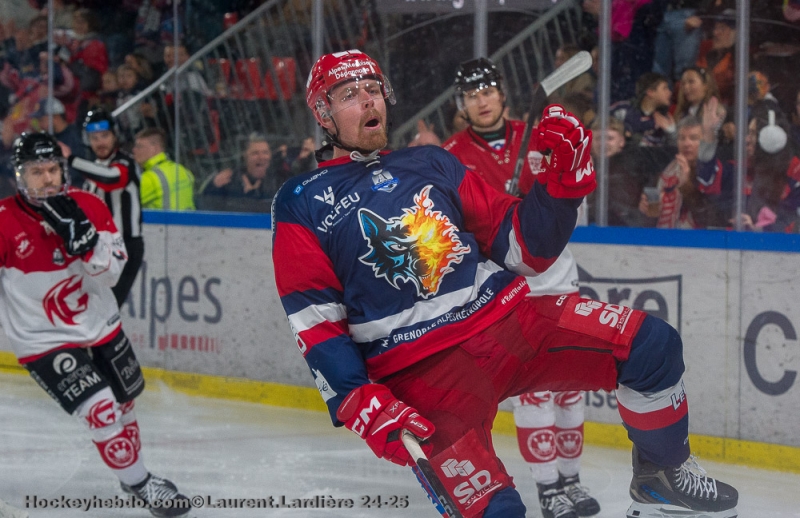 Photo hockey Ligue Magnus - Ligue Magnus - 1/2 Finale - Match 1 : Grenoble  vs Amiens  - Grenoble offre le 1er point  Amiens