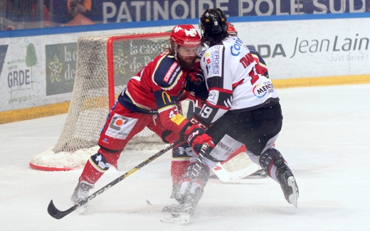 Photo hockey Ligue Magnus - Ligue Magnus - 1/2 finale match 1 : Grenoble  vs Amiens  - Des Brleurs De Loups intraitables