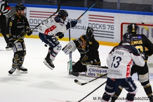 Photo hockey Ligue Magnus - Ligue Magnus - 1/2 finale match 1 : Rouen vs Angers  - LM : Première pierre pour Rouen