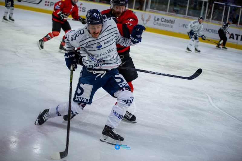 Photo hockey Ligue Magnus - Ligue Magnus - 1/4 de Finale - Match 3 : Chamonix  vs Angers  - Angers prend les devants  Chamonix