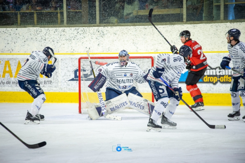 Photo hockey Ligue Magnus - Ligue Magnus - 1/4 de Finale - Match 3 : Chamonix  vs Angers  - Angers prend les devants  Chamonix