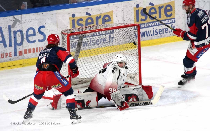 Photo hockey Ligue Magnus - Ligue Magnus - 1/4 finale match 1 : Grenoble  vs Mulhouse - Avertissement sans frais pour Grenoble 