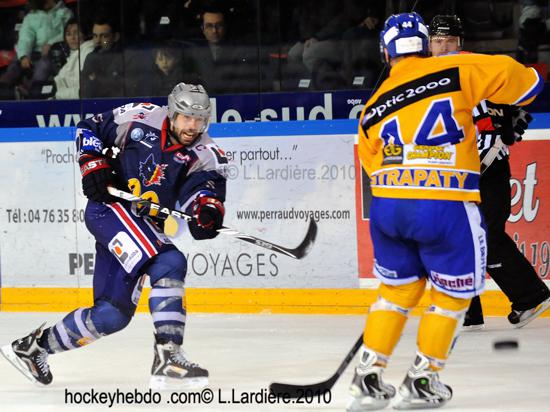 Photo hockey Ligue Magnus - Ligue Magnus : 10me journe : Grenoble  vs Dijon  - Grenoble dans la mauvaise spirale