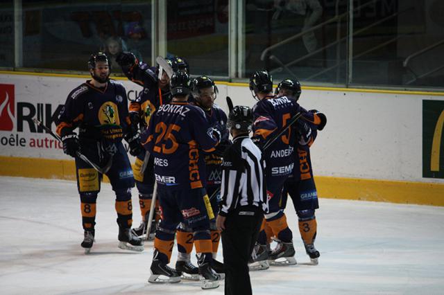 Photo hockey Ligue Magnus - Ligue Magnus : 13me journe : Chamonix  vs Caen  - Cardiaques, s