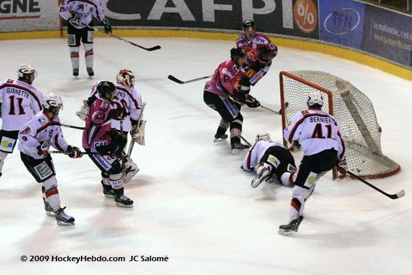 Photo hockey Ligue Magnus - Ligue Magnus : 14me journe : Amiens  vs Brianon  - Du mieux pour finir lanne