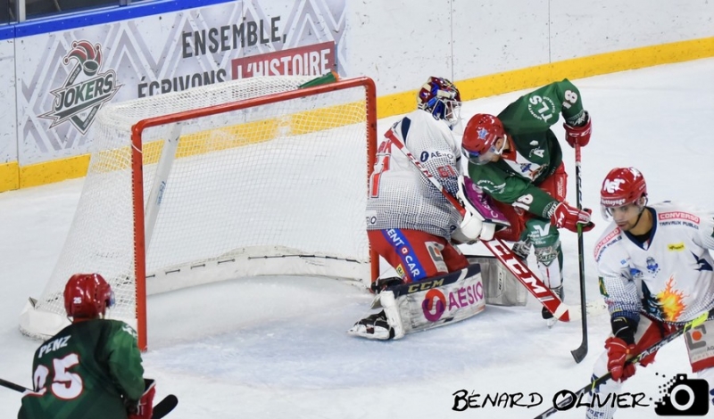 Photo hockey Ligue Magnus - Ligue Magnus : 14me journe : Cergy-Pontoise vs Grenoble  - LM : Grenoble retourne les Jokers.