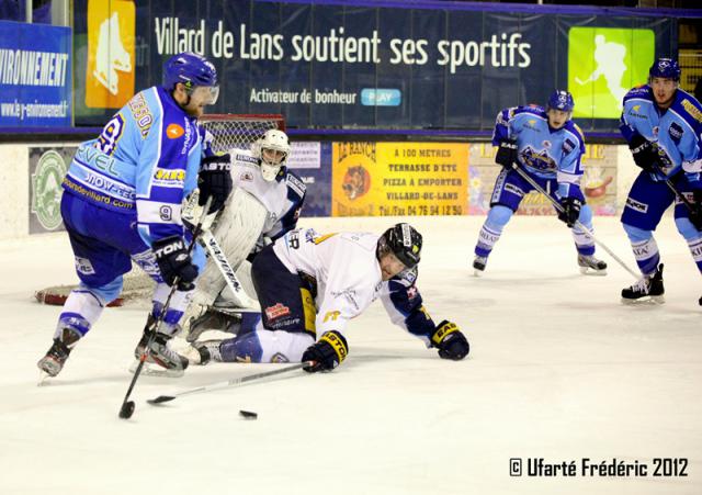 Photo hockey Ligue Magnus - Ligue Magnus : 15me journe  : Villard-de-Lans vs Chamonix  - Villard dans le dur ! 