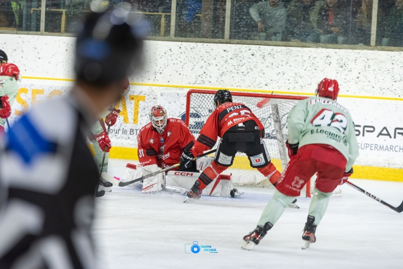 Photo hockey Ligue Magnus - Ligue Magnus : 15me journe : Chamonix  vs Cergy-Pontoise - Les Jokers ont le sourire !