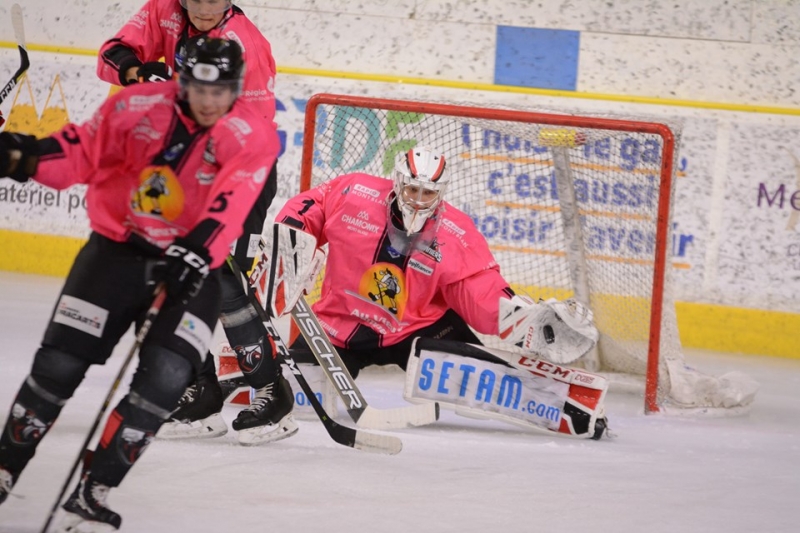 Photo hockey Ligue Magnus - Ligue Magnus : 15me journe : Chamonix  vs Grenoble  - Les Pionniers ont donn du fil  retordre  Grenoble