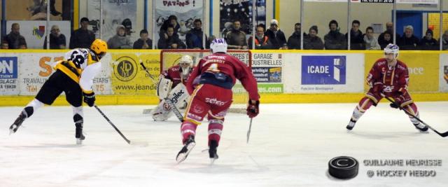 Photo hockey Ligue Magnus - Ligue Magnus : 15me journe : Dijon  vs Strasbourg  - LEtoile Noire brille dans le brouillard dijonnais