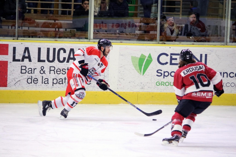 Photo hockey Ligue Magnus - Ligue Magnus : 17ème journée : Chamonix vs Bordeaux - Les Pionniers ont résisté Photo hockey Ligue Magnus - Ligue Magnus : 17ème journée : Chamonix vs Bordeaux - Les Pionniers ont résisté