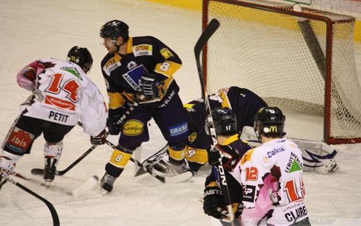 Photo hockey Ligue Magnus - Ligue Magnus : 18me journe : Chamonix  vs Amiens  - Un festival de couleurs pour les Gothiques