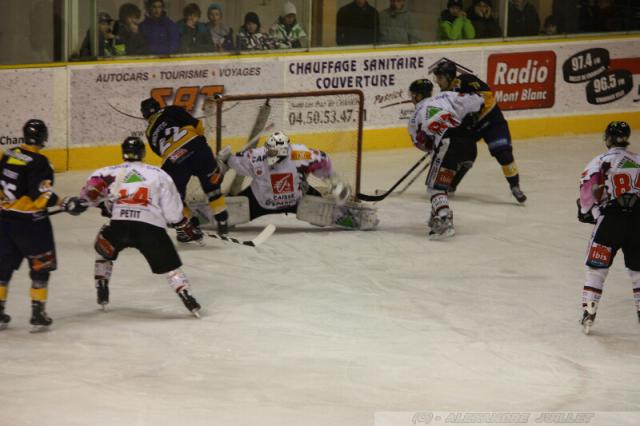 Photo hockey Ligue Magnus - Ligue Magnus : 18me journe : Chamonix  vs Amiens  - Un festival de couleurs pour les Gothiques