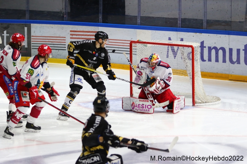 Photo hockey Ligue Magnus - Ligue Magnus : 18me journe : Rouen vs Grenoble  - LM : Rouen soffre le leader.