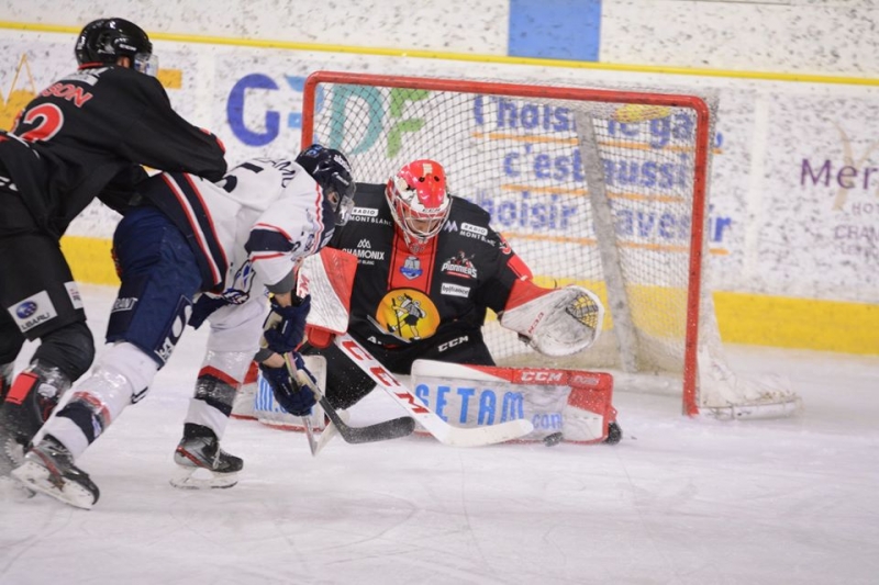 Photo hockey Ligue Magnus - Ligue Magnus : 19ème journée : Chamonix vs Angers - Une belle soirée chamoniarde Photo hockey Ligue Magnus - Ligue Magnus : 19ème journée : Chamonix vs Angers - Une belle soirée chamoniarde