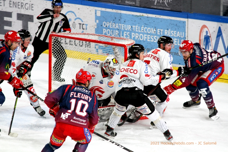 Photo hockey Ligue Magnus - Ligue Magnus : 19me journe : Grenoble  vs Amiens  - Amiens remonte au classement et s