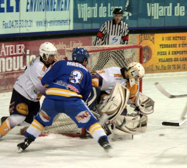 Photo hockey Ligue Magnus - Ligue Magnus : 19me journe : Villard-de-Lans vs Chamonix  - Villard senfonce dans la crise