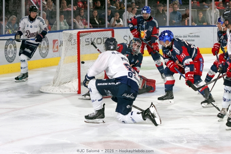 Photo hockey Ligue Magnus - Ligue Magnus : 1ère journée : Grenoble vs Angers - Grenoble lance parfaitement sa saison ! Photo hockey Ligue Magnus - Ligue Magnus : 1ère journée : Grenoble vs Angers - Grenoble lance parfaitement sa saison !