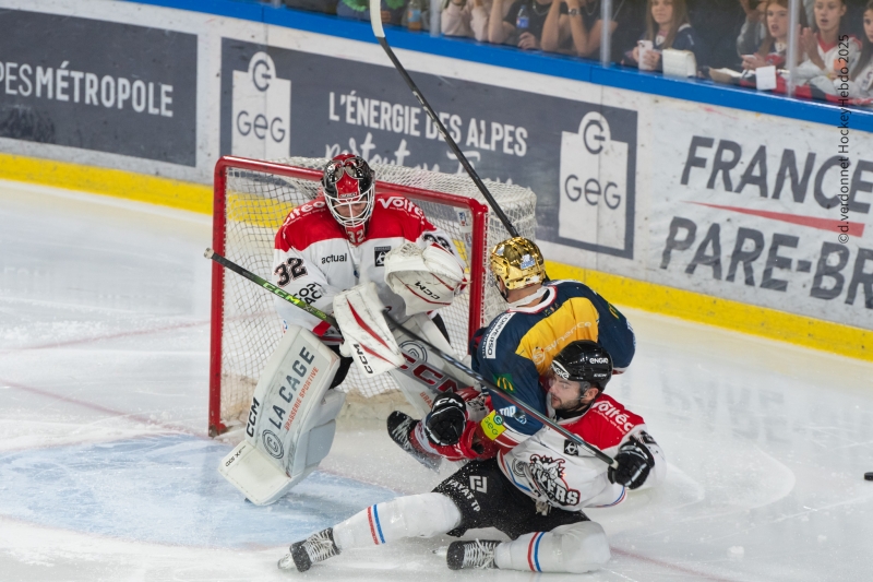 Photo hockey Ligue Magnus - Ligue Magnus : 1ere journe : Grenoble  vs Bordeaux - Grenoble domine Bordeaux pour la reprise ! 
