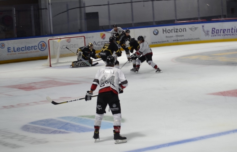 Photo hockey Ligue Magnus - Ligue Magnus : 1re journe : Rouen vs Bordeaux - LM : Rouen dans la difficult.