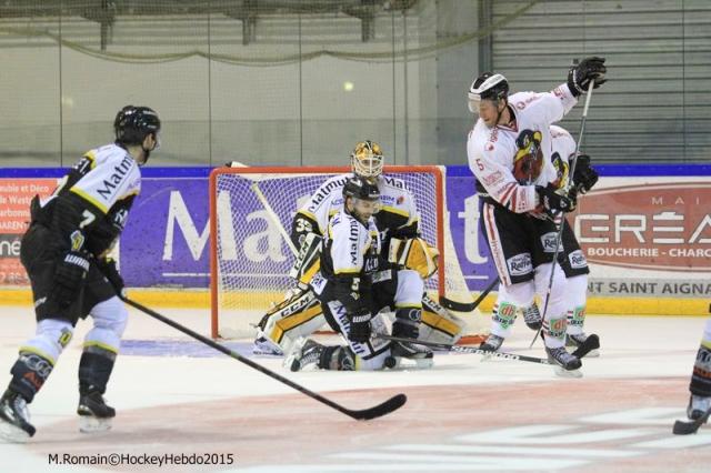Photo hockey Ligue Magnus - Ligue Magnus : 1re journe : Rouen vs Morzine-Avoriaz - Les Dragons sans sourcillier