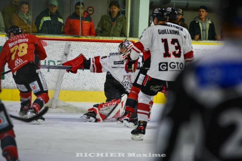Photo hockey Ligue Magnus - Ligue Magnus : 20me journe : Chamonix  vs Bordeaux - A la fois si proche et si loin !