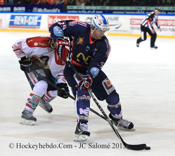 Photo hockey Ligue Magnus - Ligue Magnus : 20me journe : Grenoble  vs Morzine-Avoriaz - Grenoble victime du commando pingouin