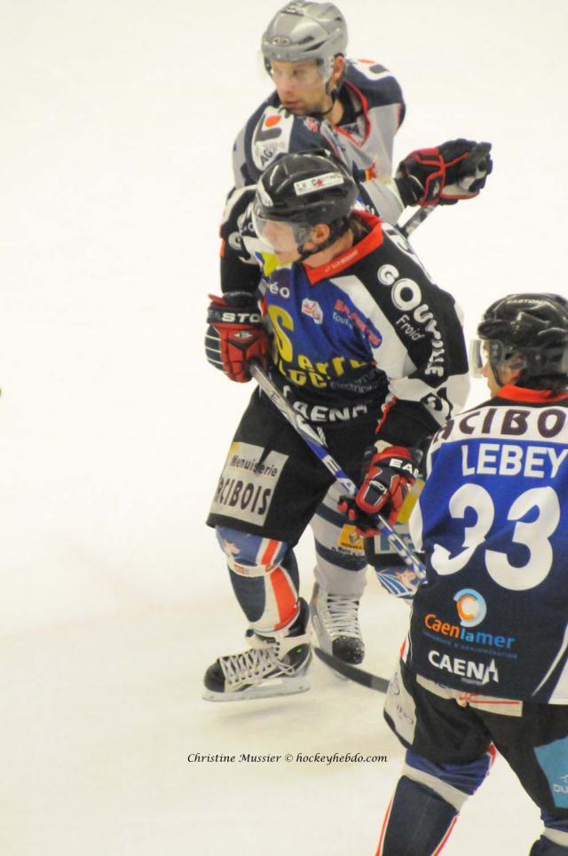 Photo hockey Ligue Magnus - Ligue Magnus : 21me journe : Caen  vs Grenoble  - Les Drakkars mettent le feu aux Brleurs