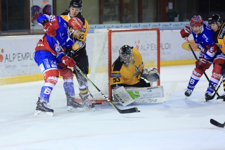 Photo hockey Ligue Magnus - Ligue Magnus : 24me journe : Lyon vs Strasbourg  - Lyon au forceps