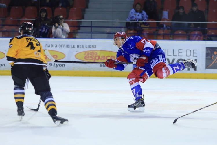 Photo hockey Ligue Magnus - Ligue Magnus : 24me journe : Lyon vs Strasbourg  - Lyon au forceps