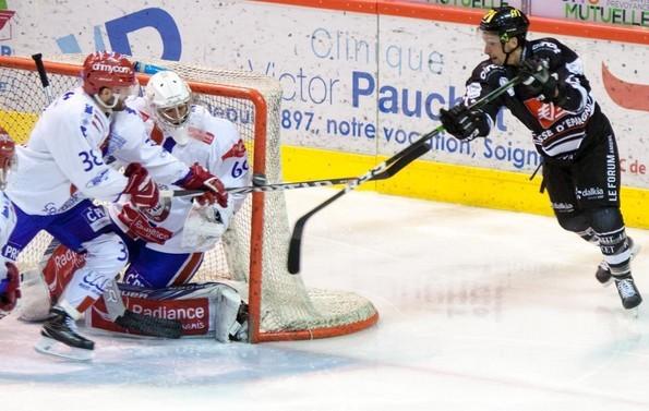 Photo hockey Ligue Magnus - Ligue Magnus : 28me journe : Amiens  vs Lyon - LM : Pintaric fait rugir les siens